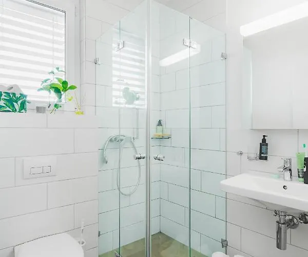 Swiss Star Oerlikon - Self Check-in Apartman Zürich