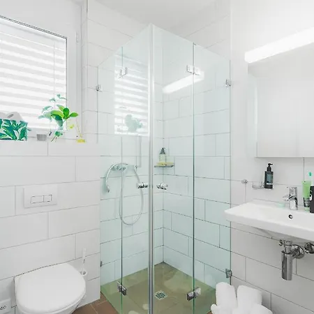 Swiss Star Oerlikon Lodge - Self Check-In Apartment Zurich